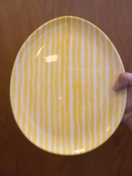 بشقاب بادامی راه راه زرد