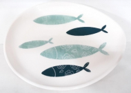 پیش دستی کشیده بادامی سبز و آبی ماهی