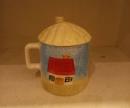 لیوان در دار خانه پرکار