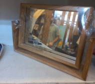 آینه چوبی پایه دار