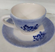 فنجان و نعلبکی سرامیکی