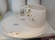 ماگ و زیرماگی گل برجسته