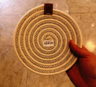 زیر لیوانی بزرگ راویس